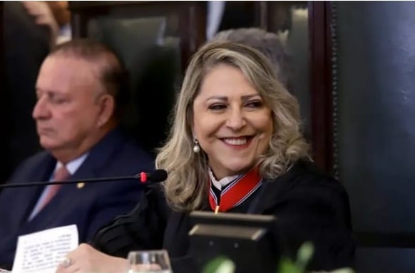 f447mKqB-desembargadora-do-Tribunal-de-Justica-da-Bahia-Cynthia-Maria-Pina-Resende