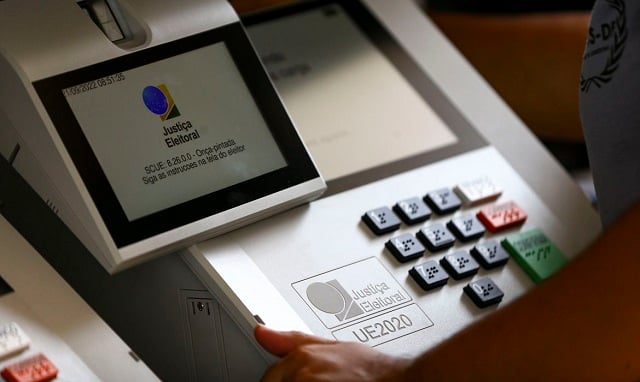 lacracao-urnas-eletronicas_mcamgo_abr_210920221818-12-urna-nova-640