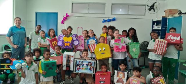 mnamx9sg-dia-da-mochila-maluca-e-do-cabelo-maluco-escola-feira-de-santana-publoica-foto-divulgacao