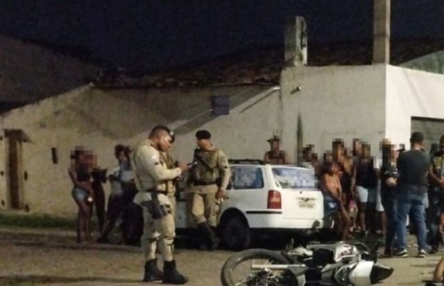 wjsW29l7-homicidio-na-queimadinha-foto-redes