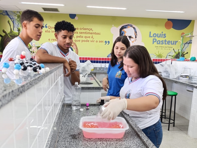 56JCuG9O-Estudantes-baianas-da-rede-publica-sao-destaques-da-Olimpiada-Nacional-Feminina-de-Quimica-7