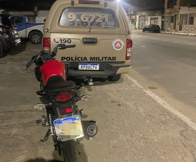 K8uVNutq-Apreensao-de-armas-moto-adulterada-PM