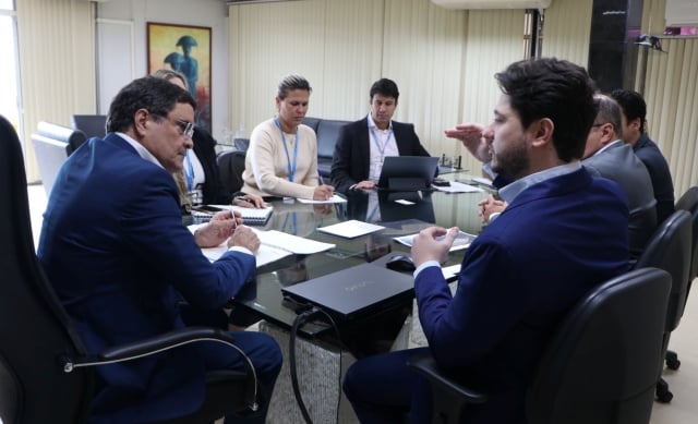 Projeto-de-Metanol-Verde-pretende-gerar-mais-de-81-mil-empregos-diretos-e-indiretos-reuniao-angelo-almeida