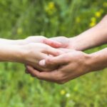 TE8GIkop-gentileza-ajuda-foto-freepik