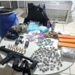 apreensao-de-drogas-e-arma-em-Simoes-filho