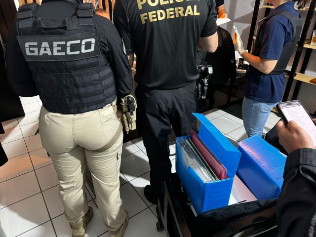 el-patron-policia-federal-prende-advogado