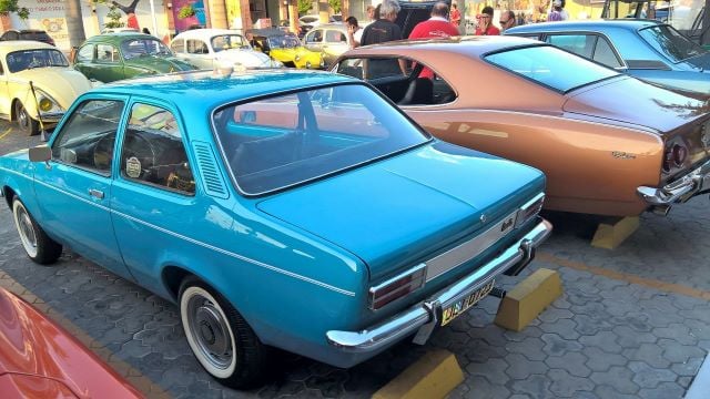 encontro-veiculos-antigos-carros-clube-da-ferrugem-foto-ed-santos-acorda-cidade3