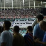 q1lNryIt-Campanha-Cadeiras-Vazias-estadio