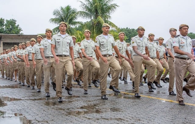 soldados-formatura-policia-militar-foto-ed-santoss-acorda-cidade