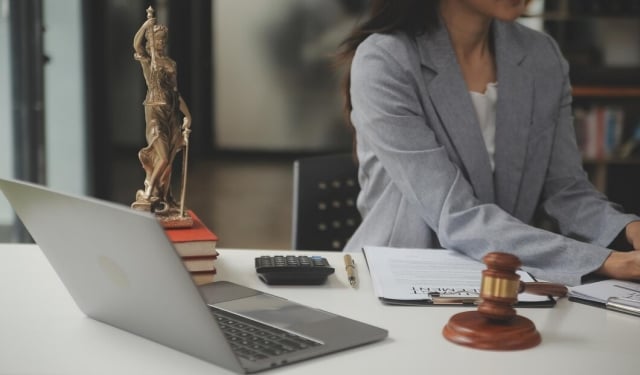 vF1qXtmV-justica-do-trabalho-ft-freepik