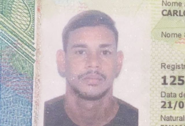 Carlos-Eduardo-Lins-de-Franca-23-anos
