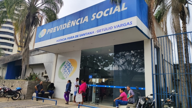 Instituto-Nacional-do-Seguro-Social-Feira-de-Santana-ft-Ed-santos-acorda-cidade