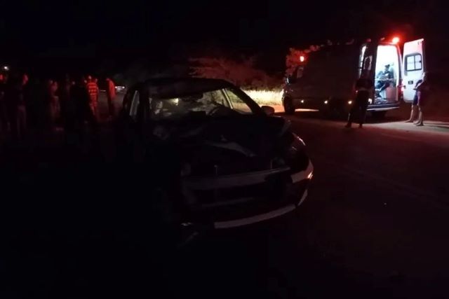 carro-hb20-atroplea-idoso-e-cavalo-foto-reproducao-achei-suoeste