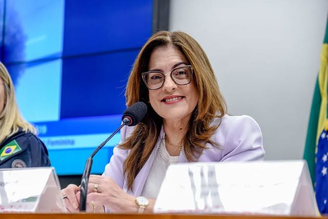 deputada-Rogeria