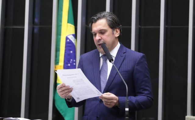 deputado-Isnaldo-Bulhoes-Jr