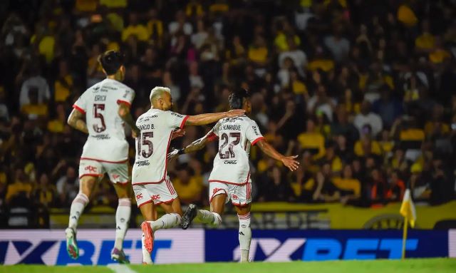 jogadores-do-flamengo-partida-contra-o-criciuma-foto-marcelos-cortes-crf
