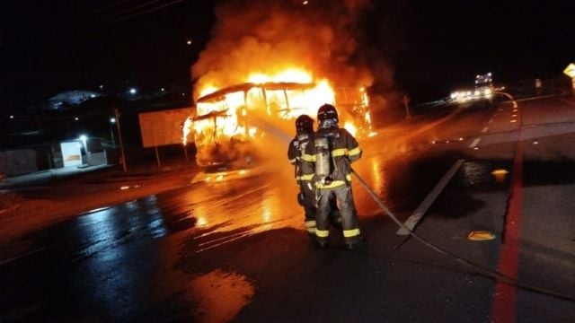 onibus-incendiado