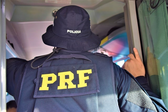 prf_abordagem_onibus