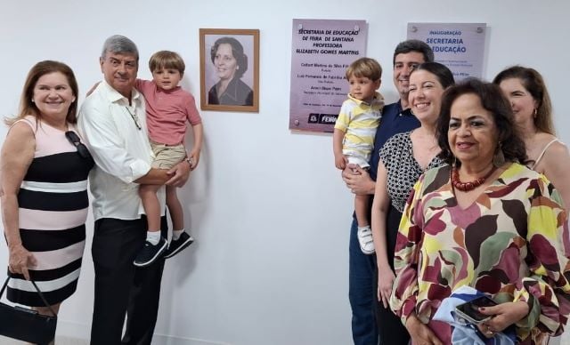 sede-da-Secretaria-Municipal-de-Educacao-sera-denominada-oficialmente-Professora-Elizabeth-Gomes-Martins-1
