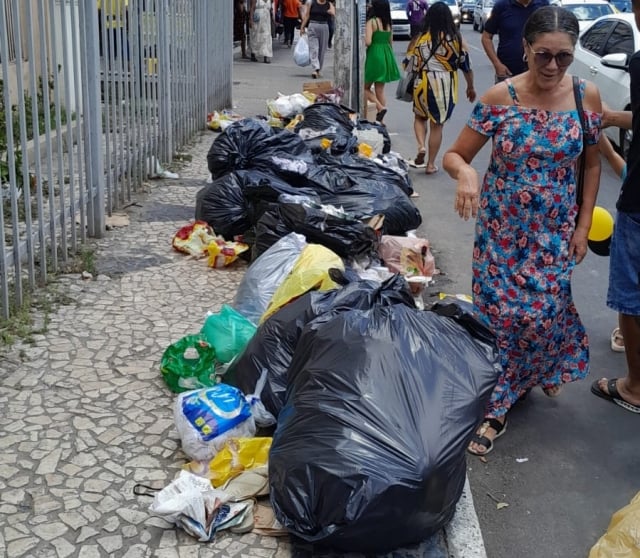 sem-coleta-de-lixo-em-feira-de-santana-centro-1