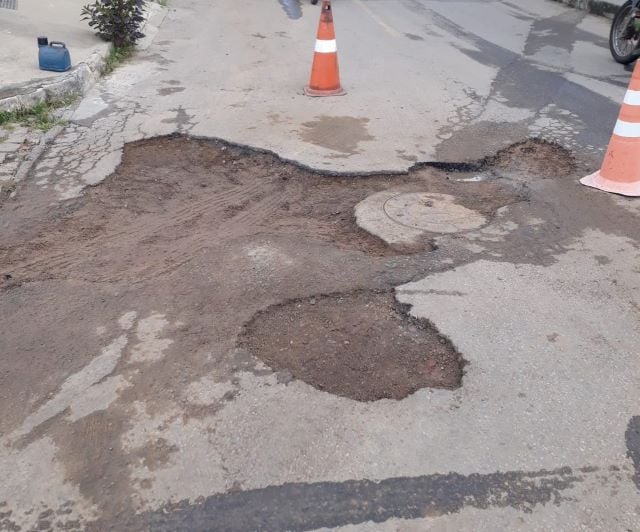 Buracos-na-rua-Alto-de-Santana