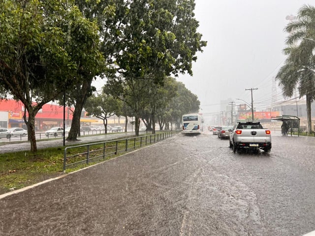 Forte-chuvas-avenida-Getulio-Vargas