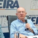 Jose-Ronaldo-em-coletiva-Jose-Acorda-Cidade-1
