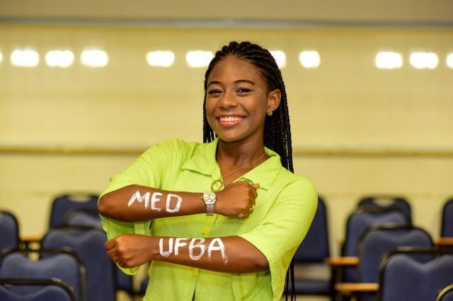 Liz-Paula-Souza-20-anos-foi-aprovada-no-curso-de-Medicina-em-tres-das-melhores-universidades-federais-do-pais