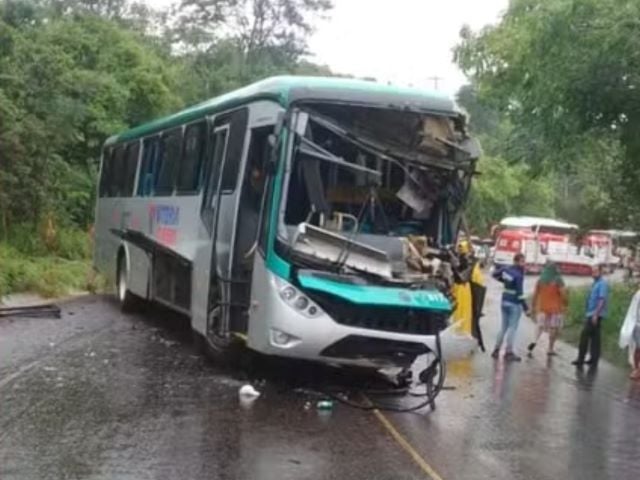 acidente-ba093-onibus-testemunhas-de-jeova-foto-reproducao-g1