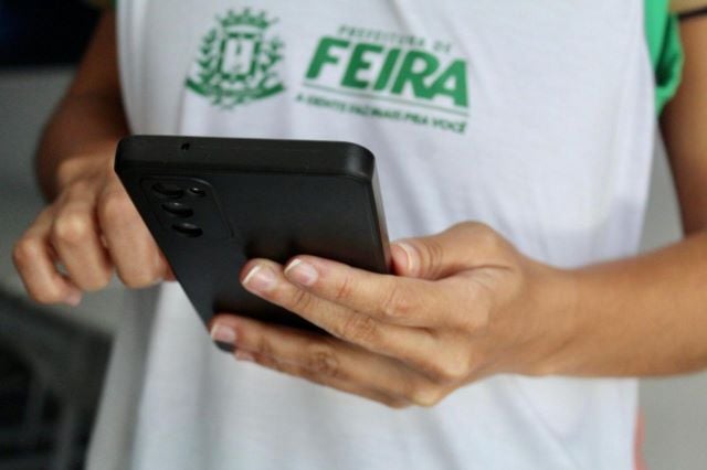 crianca-usando-uso-celular-foto-silvio-tito-