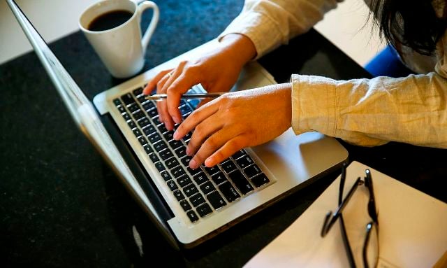 home-office-notebook-computador-trabalhao-foto-marcelo-camargo-abr-09_07_2020_teletrabalho-4