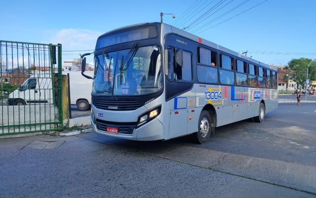 onibus-transporte-publico-ft-ed-santos-acorda-cidade2