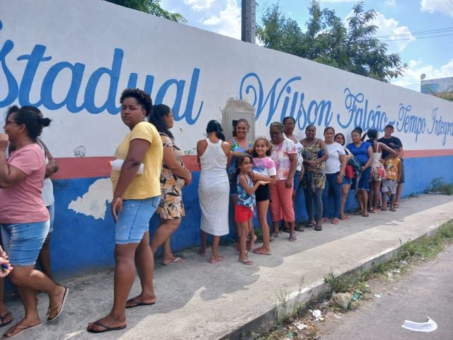 pais-na-escola-wilson-falcao-foto-ney-silva-acorda-cidade-matriculas