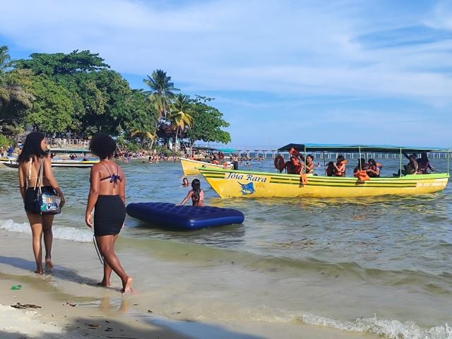 praia-bom-jesus-dos-pobres-bica-saubara-foto1