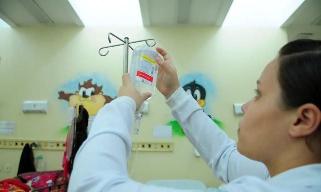 pronto-socorro_do_hospital_de_santa_maria_recebe_30_enfermeiros_voluntarios_25556795627-hospital-infantil-pediatra-pediatria-foto-Pedro-Ventura-Agencia-Brasilia-Divulgacao