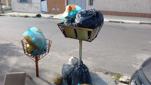 sem-coleta-de-lixo-em-Feira-de-Santana-ft-ney-silva-acorda-cidade
