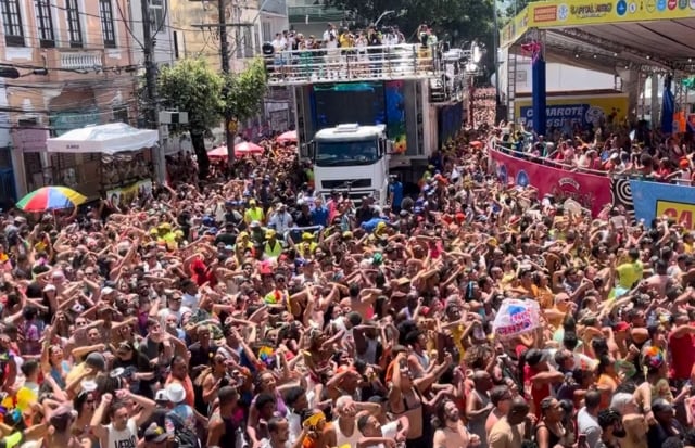 3EARgPwq-Carnaval-de-Salvador-Washington-Paganelli-2