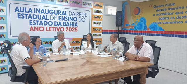 8NZOBTQg-Radialista-Dilton-Coutinho-comanda-entrevista-com-governador