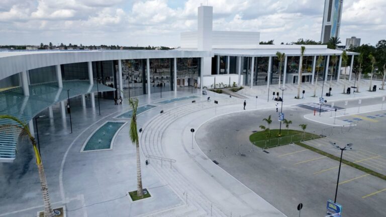 Centro-de-Convencoes-Foto-Matheus-LandimGOVBA