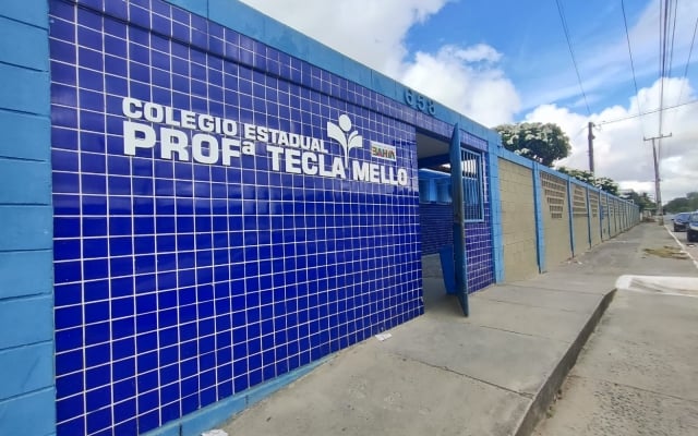 Colegio-Estadual-Prof-Tecla-Mello-ft-ed-santos-acorda-cidade
