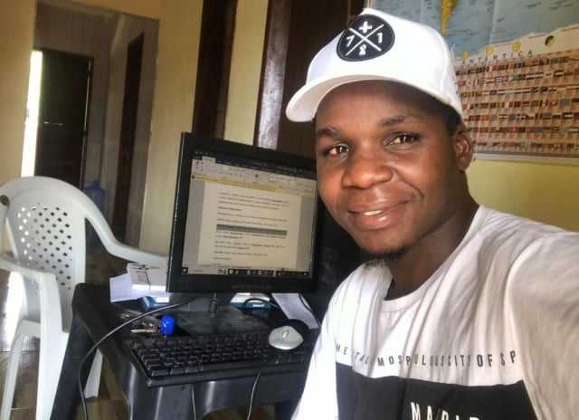 Estudante-Mocambicano-sofre-assalto-e-busca-ajuda-para-para-se-manter-no-pais-e-ajudar-a-familia1