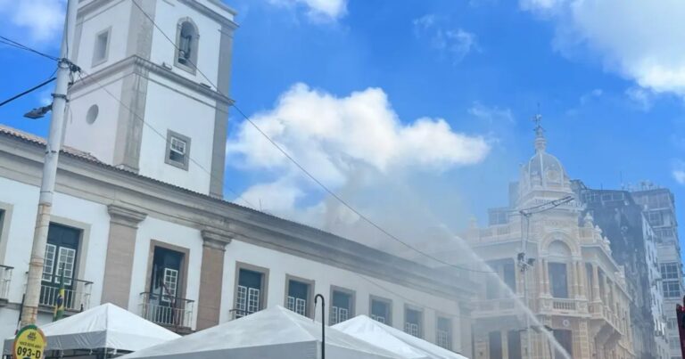 Incendio-na-camara-de-salvador