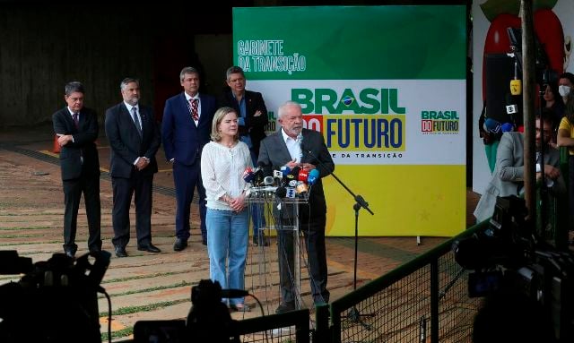 Lula-e-Gleisi-Hoffman_-Antonio-Cruz_-Agencia-Brasil