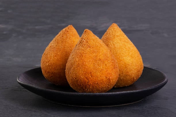 Os-5-segredos-para-uma-coxinha-crocante-e-cremosa-1