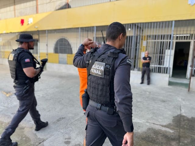 Transferencia-de-presos-da-Penitenciaria-lemos-Brito-Foto-Nucom-Seap