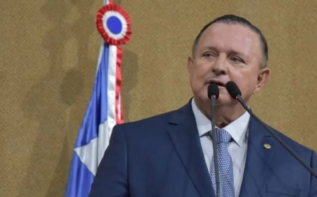 deputado-adolfo-menezes-foto-reproducao-redes-sociais