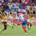 lucho-rodriguez-foto-mauricia-da-matta-bahia-x-the-strongest