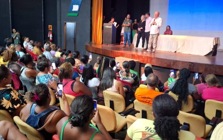 reuniao-prefeito-e-feirantes-da-marechal-e-bernardino-bahia-1