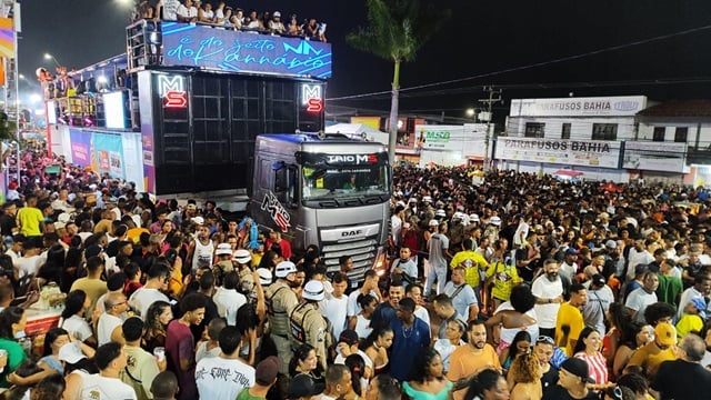 Igor-Kannario-na-Micareta-ft-Ed-Santos-acorda-cidade5