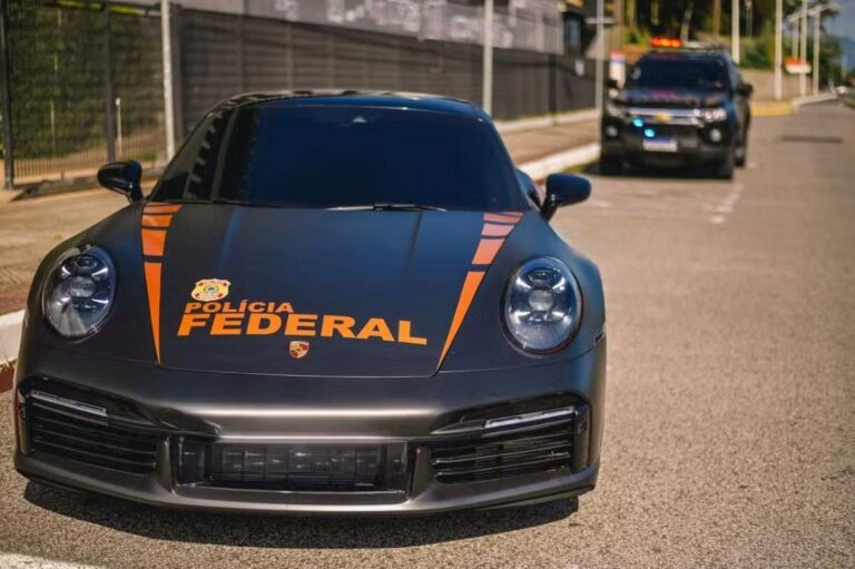 Porsche-transformado-em-viatura-da-PF1